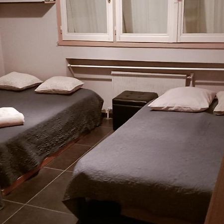Grand Appartement Fonctionnel Et Calme Sur Lyon8 A 2 Pas Du Metro エクステリア 写真